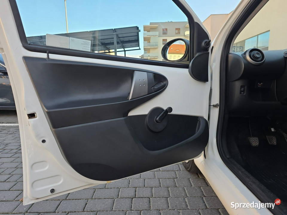 Toyota Aygo 10 VVTi 68 I 20052014 Toruń sprzedam