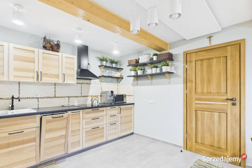 Dom wolnostojący duża ogrodzona działka Zubrzyca Górna