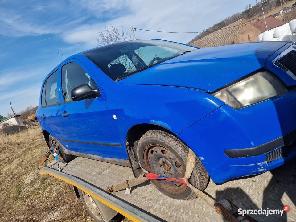 Sprzedam na części w całości na części skodę osobowe