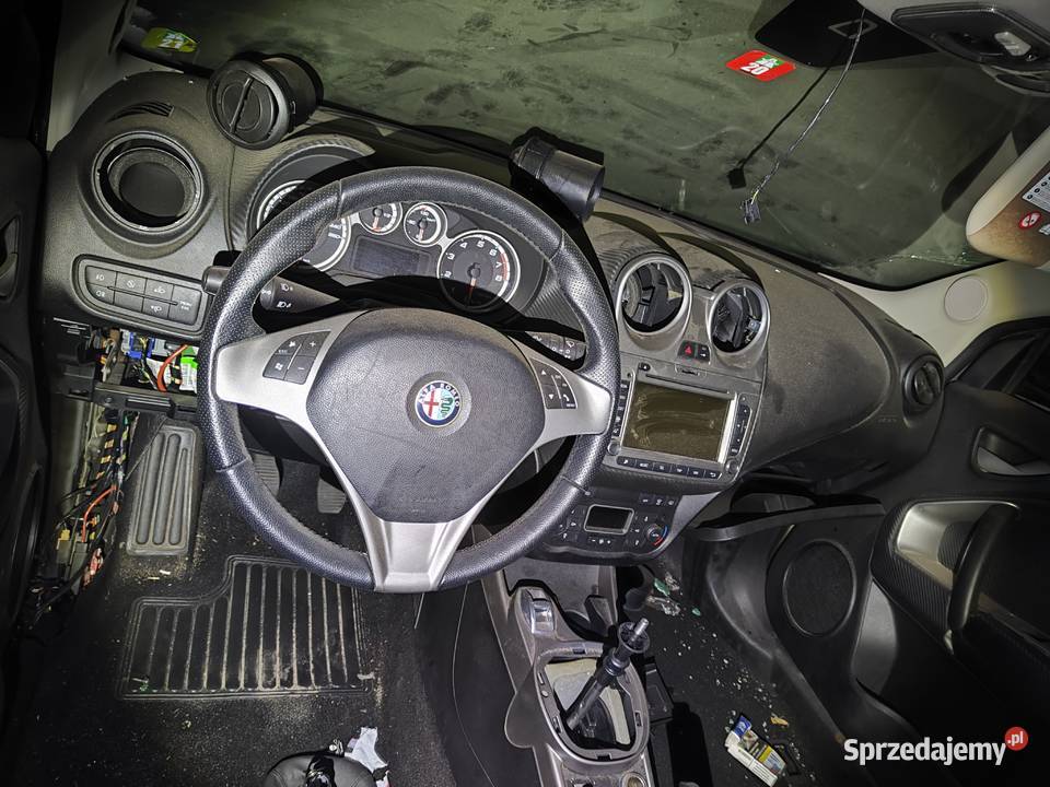 Kierownica wielofunkcyjna skóra alfa Romeo mito Rok produkcji 2011 mazowieckie Wodynie