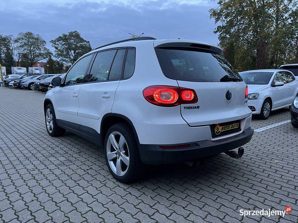 Volkswagen Tiguan 2009 nieuszkodzony Warszawa sprzedam