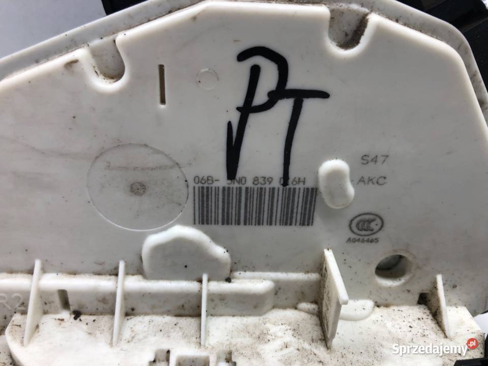 ZAMEK DRZWI PRAWY TYŁ VW CC B7 Hatchback Zamki, wkładki i kluczyki sprzedam