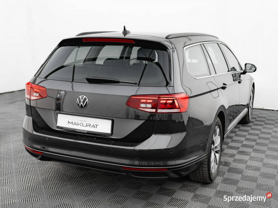 Volkswagen Passat 15 TSI Business DSG Podgrzf światła LED Pępowo sprzedam
