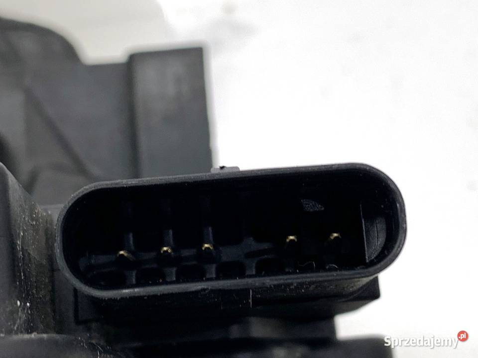 ZAMEK DRZWI PRAWY PRZÓD BMW F44 SportowyCoupe