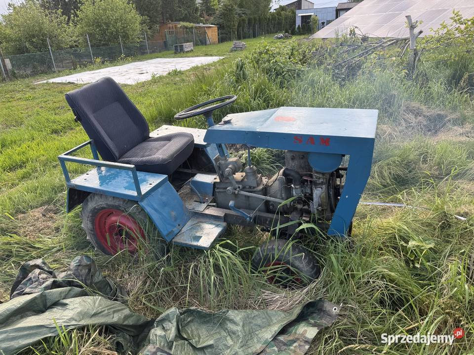 Traktorek sam przyczepą plus dodatki śląskie Psary sprzedam