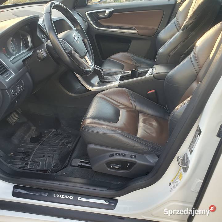 VOLVO XC60 25 T5 254 AWD Lublin
