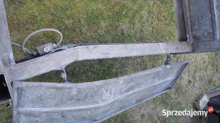 Uszkodzona przyczepka z dokumentami śląskie Częstochowa