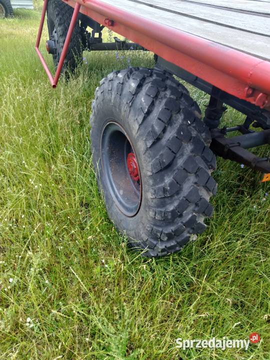 Sprzedam platformę do przewozu bel nieuszkodzony Łomża