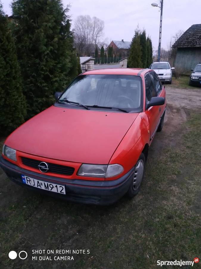 Opel astra 14 lpg hatchback czerwony 5drzwi Astra Jarosław