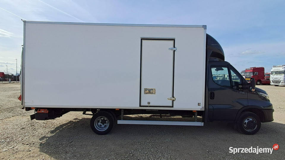 Iveco Daily 50C18 V Rok produkcji 2022 Komorniki sprzedam