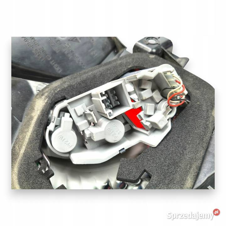 LAMPA PRAWA Volvo V60 20102018 tylna tylnia osobowe sprzedam