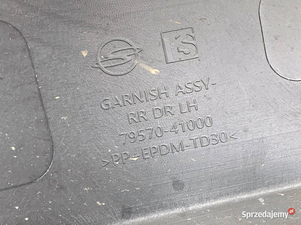 LISTWA DRZWI LEWY TYŁ SSANGYONG TORRES Crossover podkarpackie