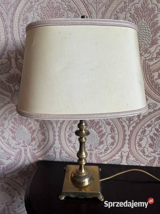Elegancka lampa stołowa Pszczyna