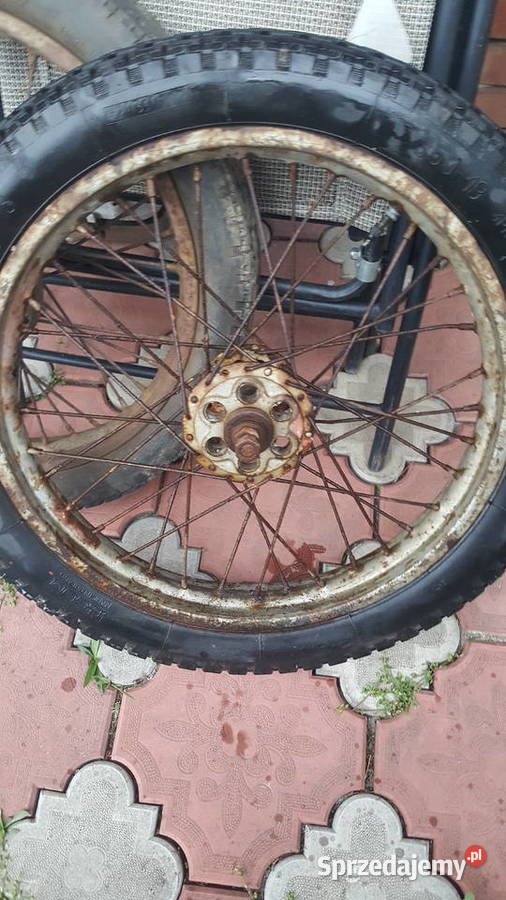 Stare koła do motoru opona ładna 35019 polska małopolskie Krzeszowice