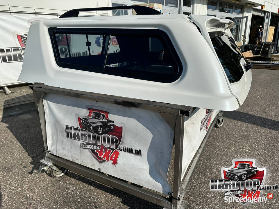 Zabudowa Toyota Hilux HARDTOP na pakę 2016 Szyby Pasłęk