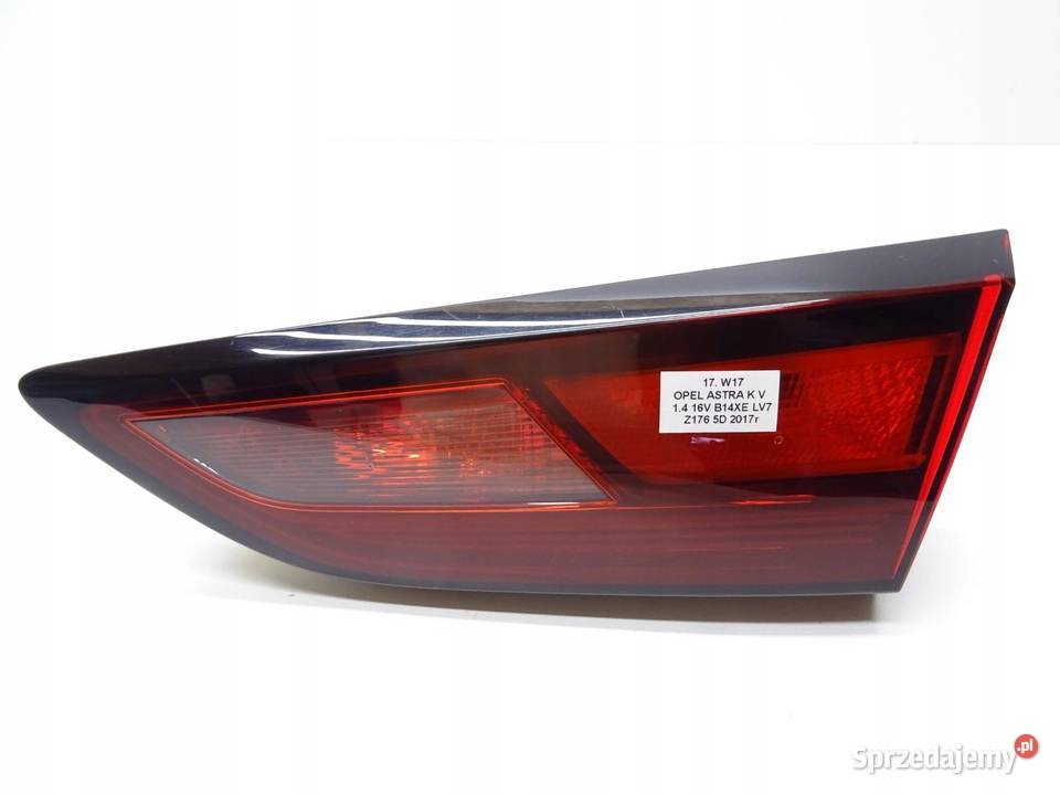 LAMPA PRAWA PRAWY TYŁ TYLNA W KLAPE OPEL ASTRA V Lampy przednie małopolskie