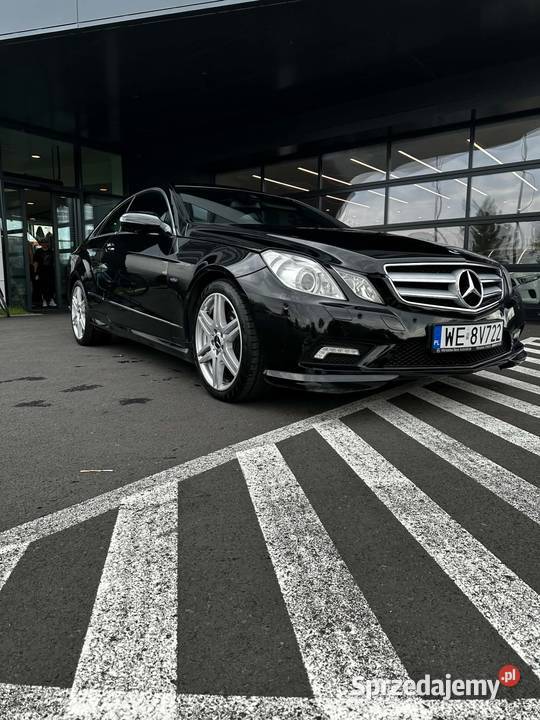 Sprzedam MERCEDESA E klasa Coupe benzyna mazowieckie