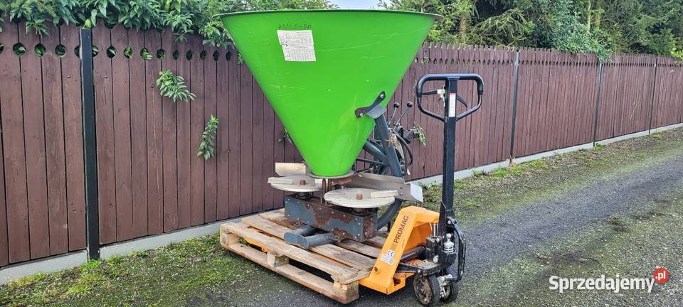 Rozsiewacz Kijaszkowo sprzedam