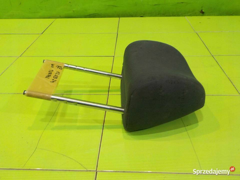 VW TOURAN I LIFT 07r zaglowek prawy przod sprzedam