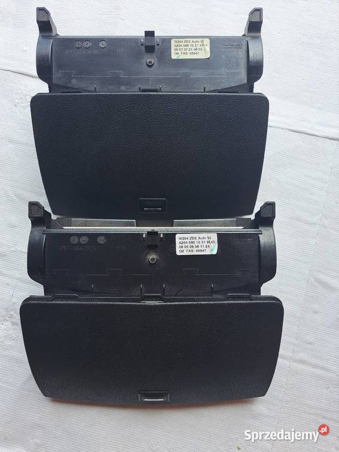 Monitor wyświetlacz ekranu Mercedes W 204 pomorskie Somonino