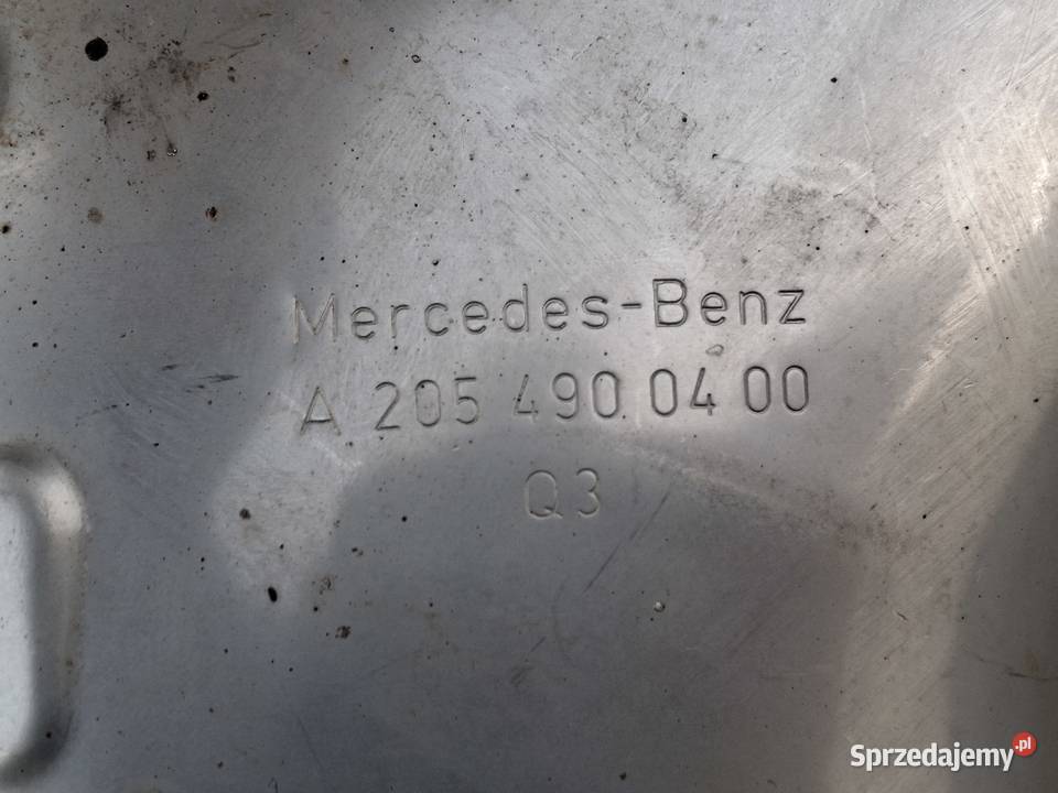 MERCEDES CKLASA W205 KOŃCÓWKA WYDECHU TŁUMIKA Kargowa sprzedam