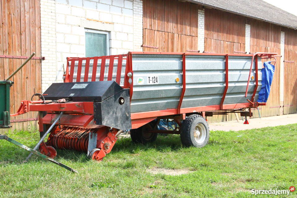przyczepa samozbierająca FMŻ t124 Przyczepy rolnicze lubelskie Fajsławice