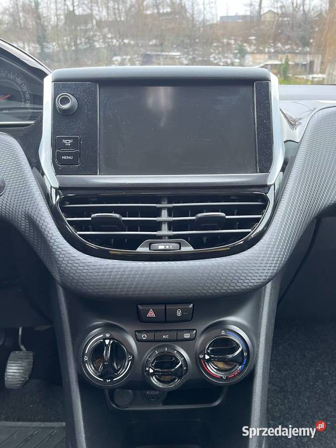 Peugeot 208 gniazdo USB Lipnica Murowana