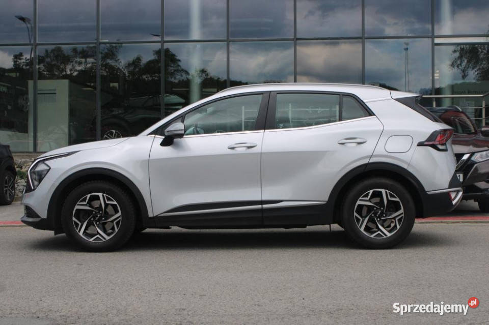KIA Sportage 2023r salon ASO gwar kamera niski manualna Samochody osobowe Kraków