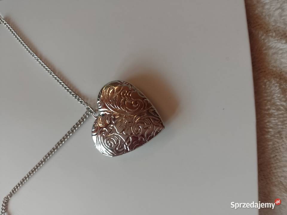 Łańcuszek naszyjnik z otwieraną zawieszką serce Kraków