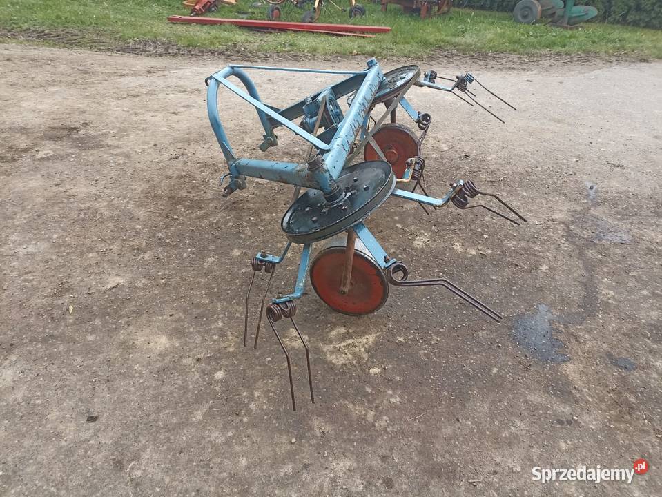 Pająk przetrząsacz karuzelowy polski do siana Zgrabiarki i przetrząsacze