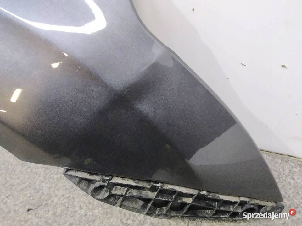 BŁOTNIK PRAWY PRZÓD 1G3 T27 USZKODZONY Toyota Rok produkcji 2011