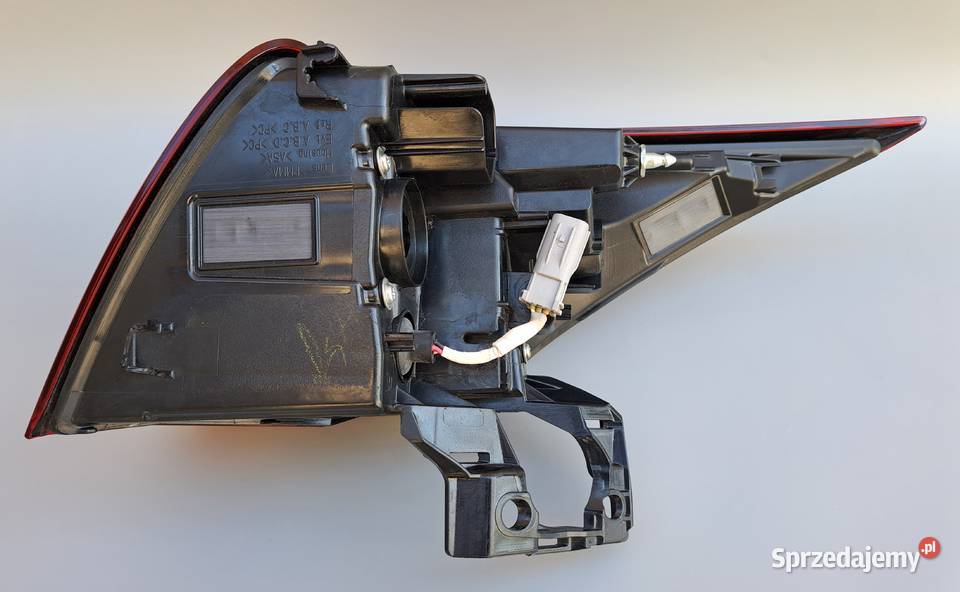 Lampa Tylna Prawa Lexus UX KOITO 7653 LED dolnośląskie Mielęcin
