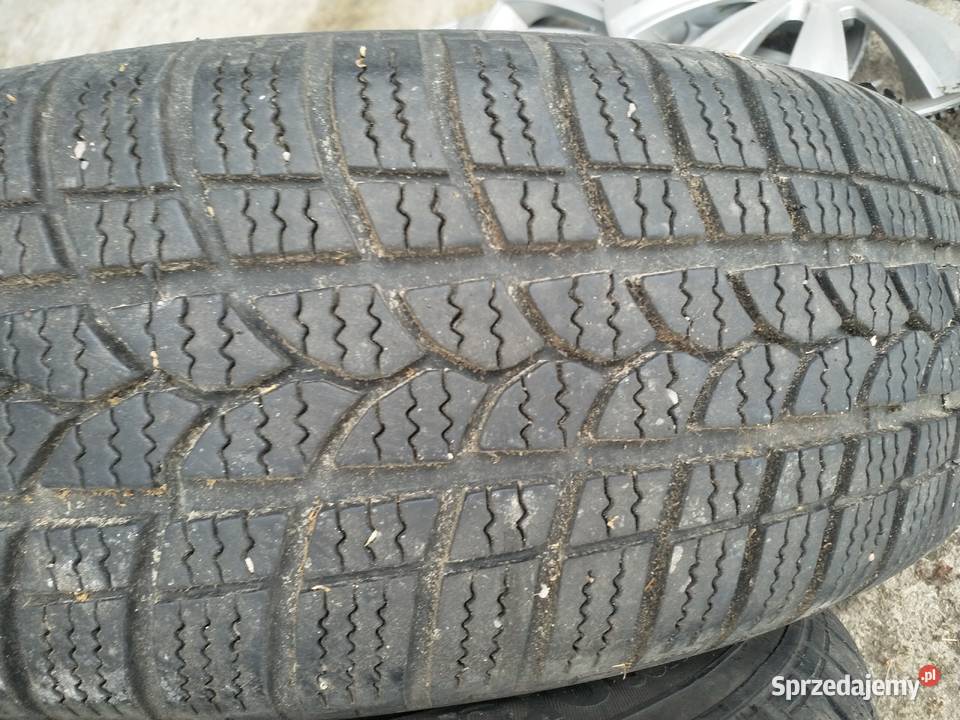 Opony z Toyoty Yarys zimowe z felgami 41465175 Kolno sprzedam