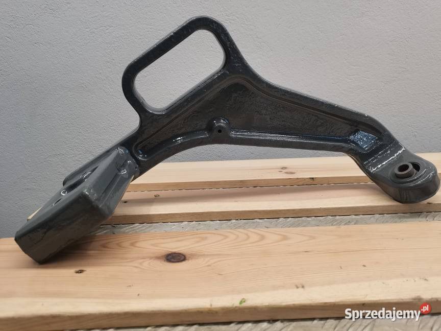 Wspornik zawieszenia kabiny Massey Ferguson 8670 wielkopolskie