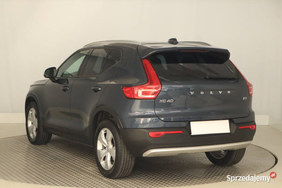Volvo XC40 T3 Rok produkcji 2021