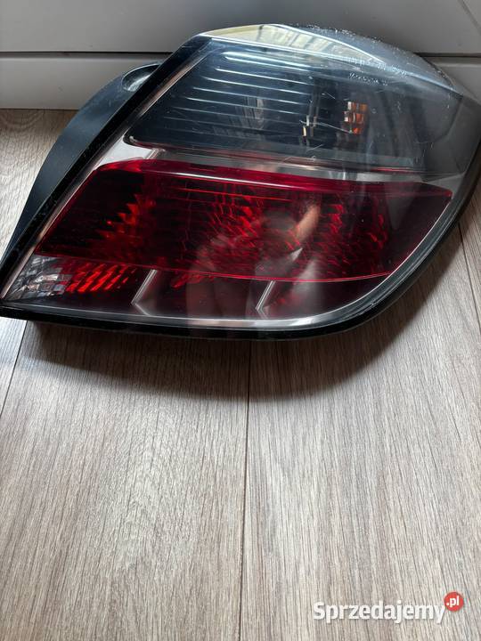 Astra H GTC lampy tył wielkopolskie Leszno