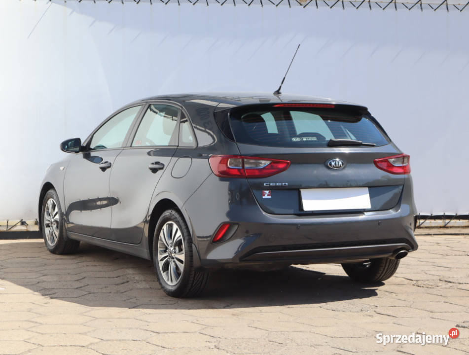 Kia Ceed 16 CRDi wielofunkcyjna kierownica Łódź