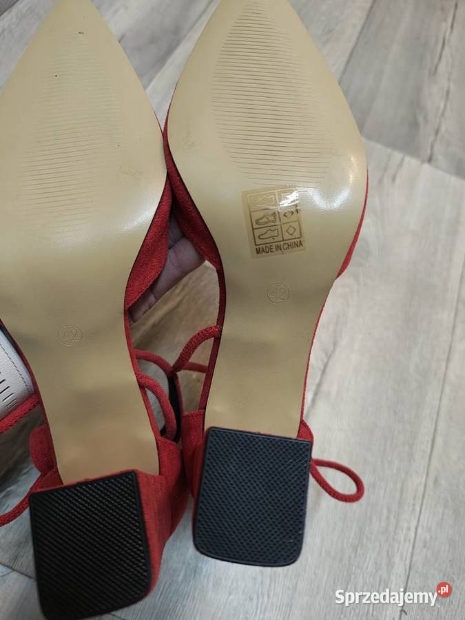 42 czerwone zmysłowe czółenka wieczorowe z małopolskie