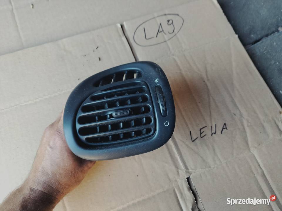 KRATKA NAWIEWU LEWA CITROEN XSARA PICASSO Wyposażenie wnętrza Kamień-Kolonia