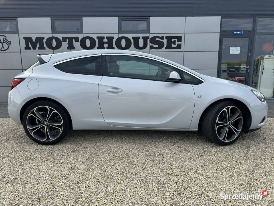 Opel Astra GTC 14 Innovation xenon 94 przebieg J benzyna Chełm Śląski sprzedam