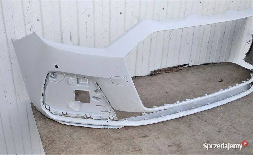 AUDI A1 82A S LINE ZDERZAK PRZÓD