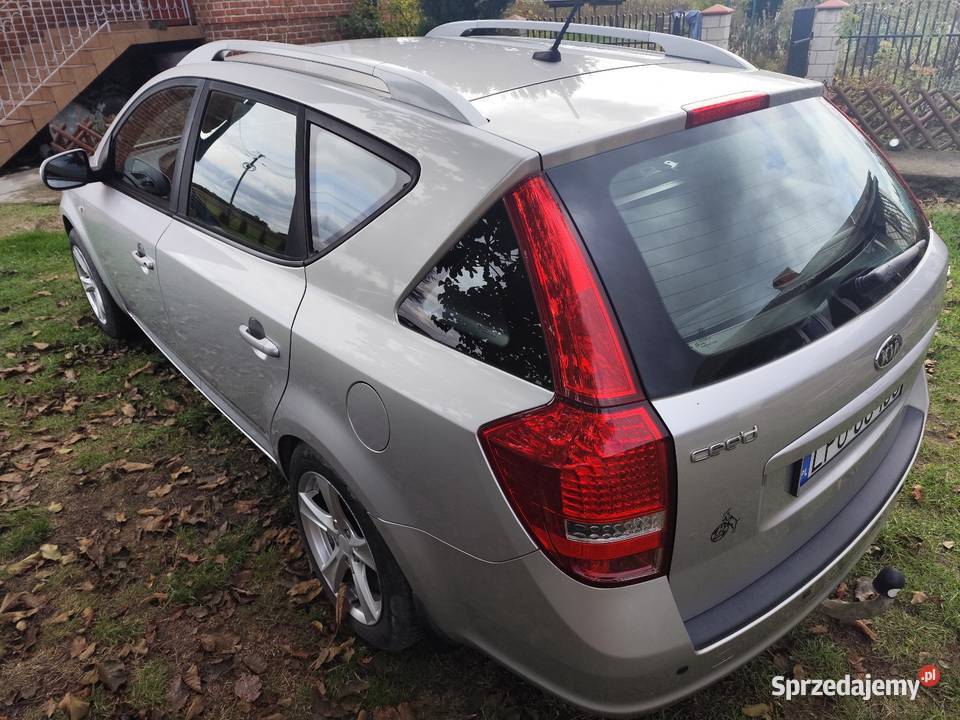 Kia ceed SW 16 crdi 2010r CHIP 130LiftSpalanie sprzedam