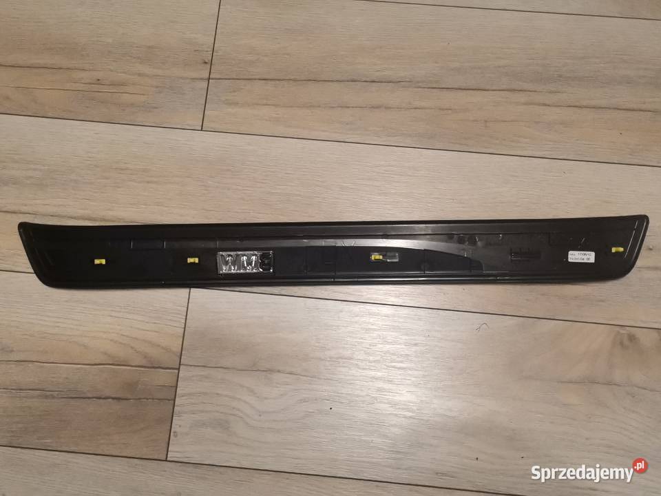 BMW 3 E90 E91 0512 PRAWA OSŁONA PROGU PRZÓD osobowe Międzychód
