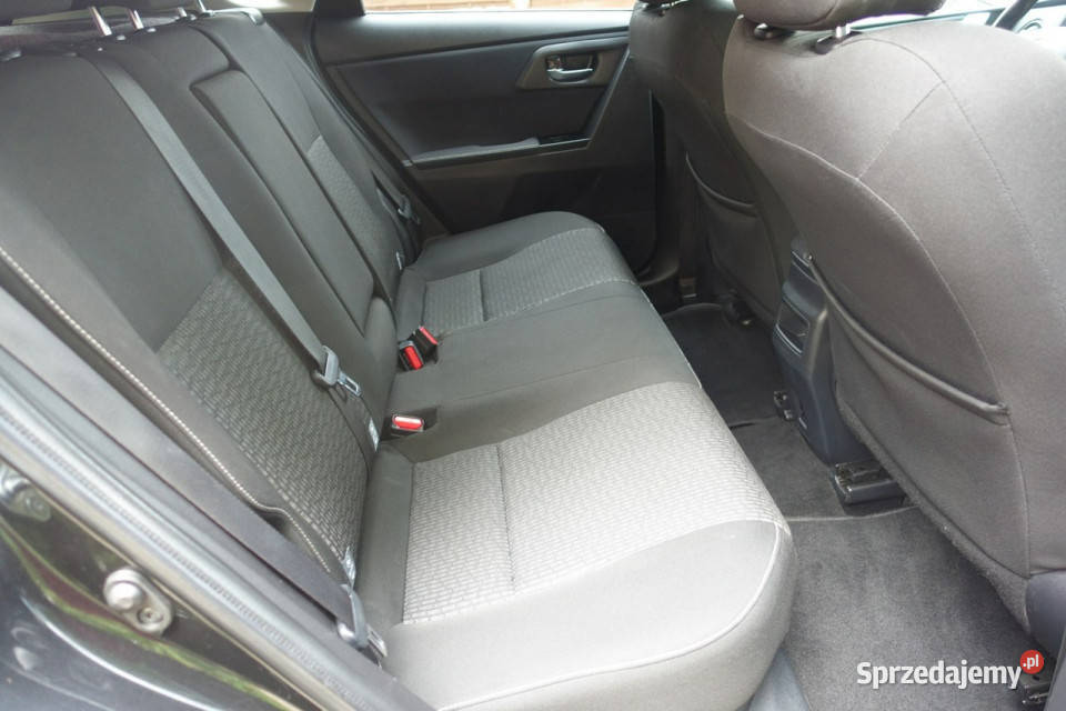 Toyota Auris Prywatna Automat 18 HYBRYDA 99 II isofix Warszawa