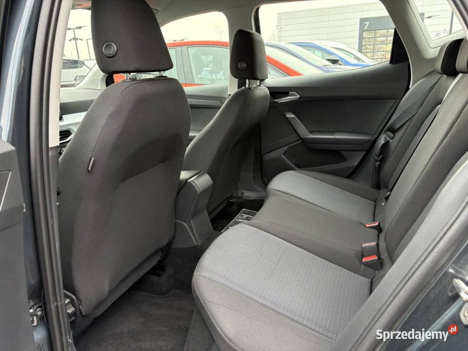 SEAT Arona 2024r Niski przebieg Bogata Wersja nieuszkodzony mazowieckie