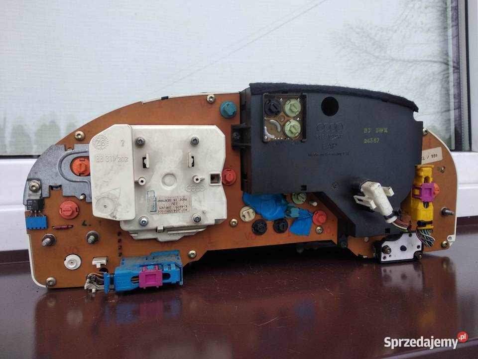 Audi 80 B4 19 TDI licznik zegary prędkościomierz Sieradz