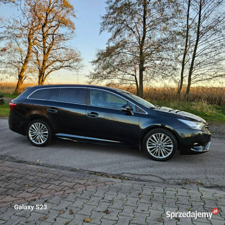 Toyota Avensis Aluminiowe Felgi Kamera Cofania lakier metallic Mikołów