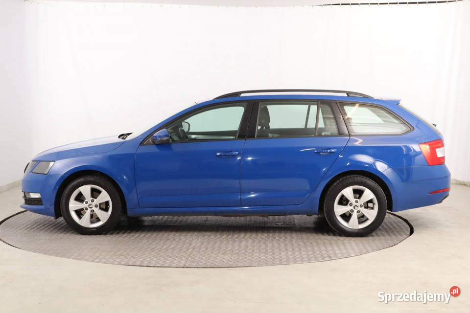 Skoda Octavia 16 TDI światła przeciwmgielne Zabrze