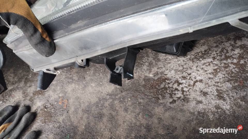 Lampy przód Zafira A brewki z157 sprzedam