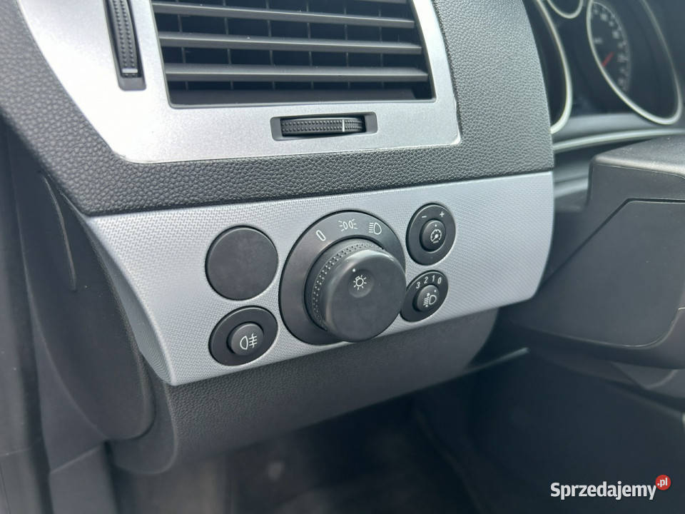 Opel Astra benzynka manual tempomat multifunkcja